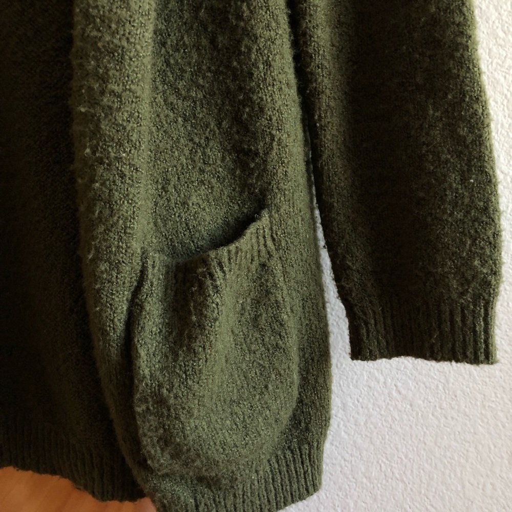 Sweater - Picture 3 of 4